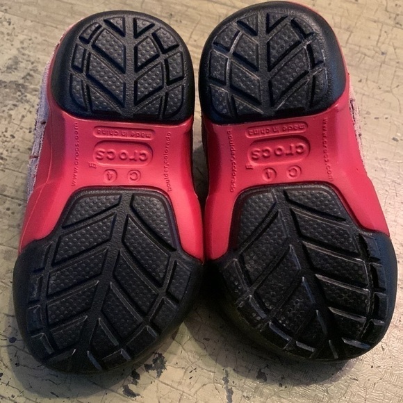 crocs Dawson Slip On Infant Sneaker - Red/Espresso/Khaki - Picture 7 of 11